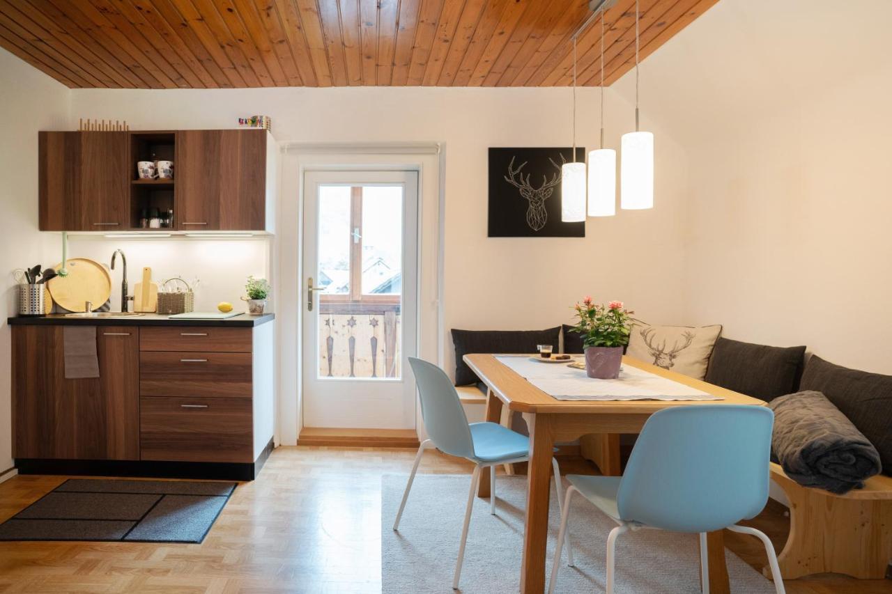 Family Hideaway Mit Baby- Und Kleinkindausstattung Διαμέρισμα Χάλστατ Εξωτερικό φωτογραφία